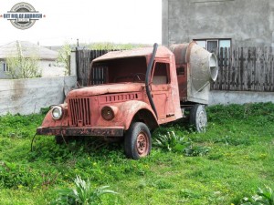 Old Garage truck, garbage