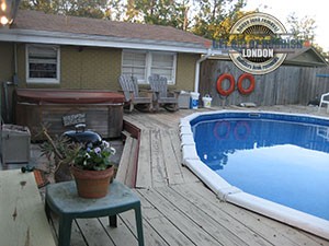 Backyard-Pool