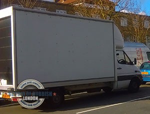 Edgware-waste-removal-truck