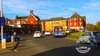 Barkingside-street-cars