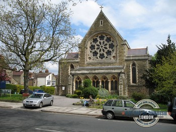 North-Finchley-Church